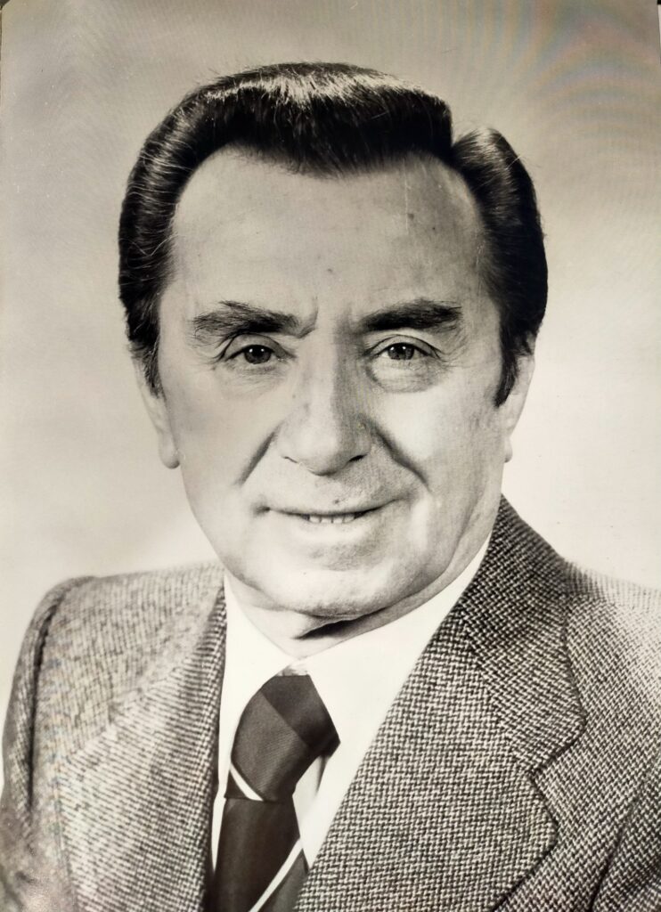 Manuzzi Dino presidente